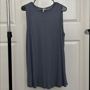 Long sleeveless tunic